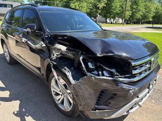 2022 Volkswagen Atlas 2.0T SE w/Technology - Primary Damage Straight On Image